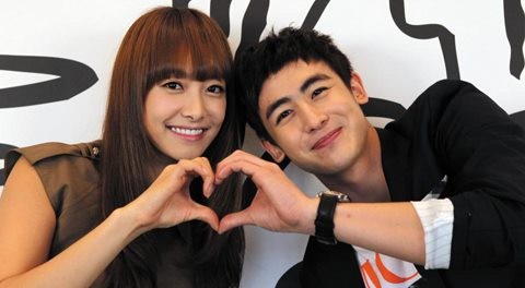 5544-nichkhun-victoria.jpg